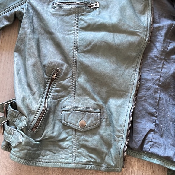 Lucky Brand leather jacket Style 7w30606 green gently used - Picture 5 of 7
